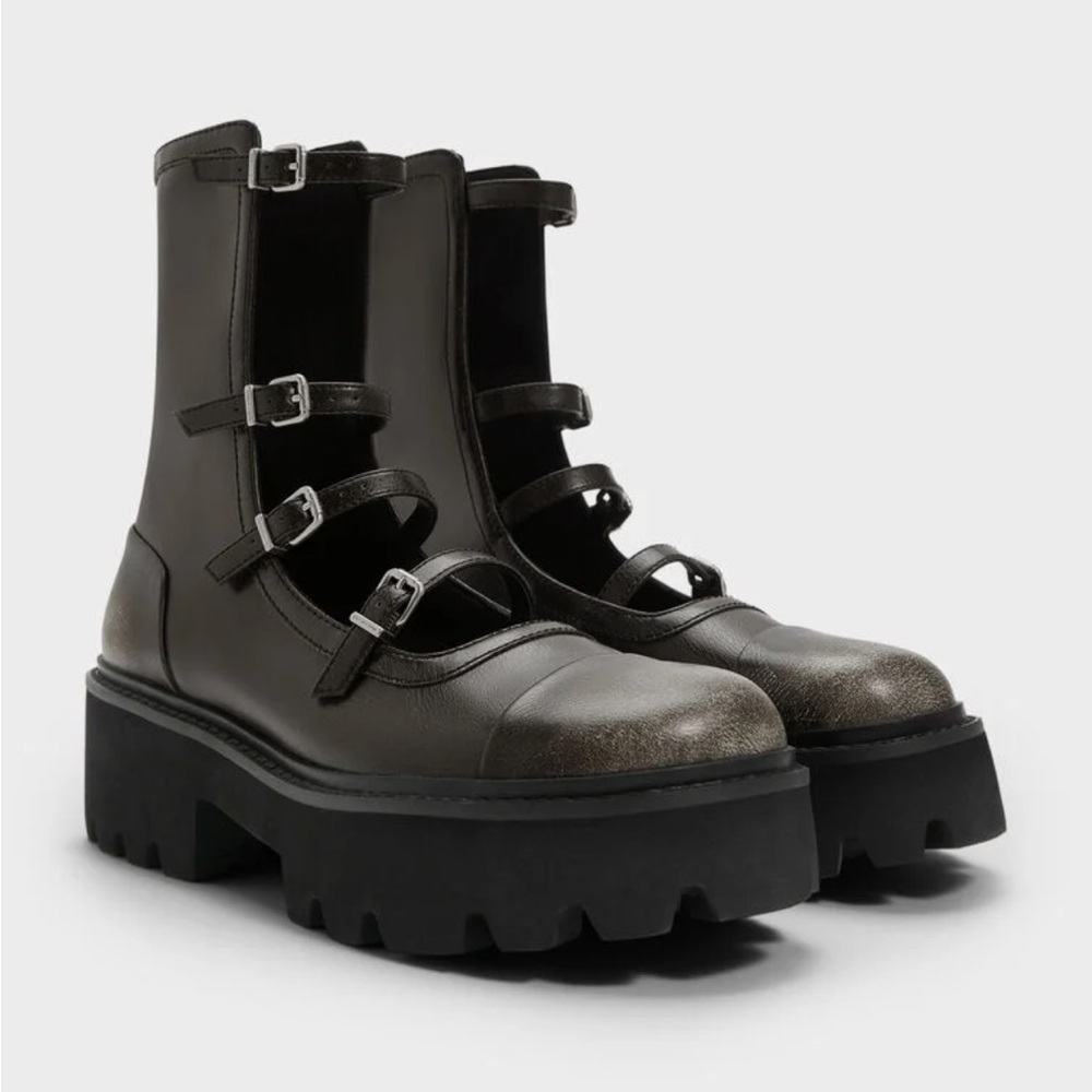 Charles & Keith Black Ankle Boots - Picture 5 of 5
